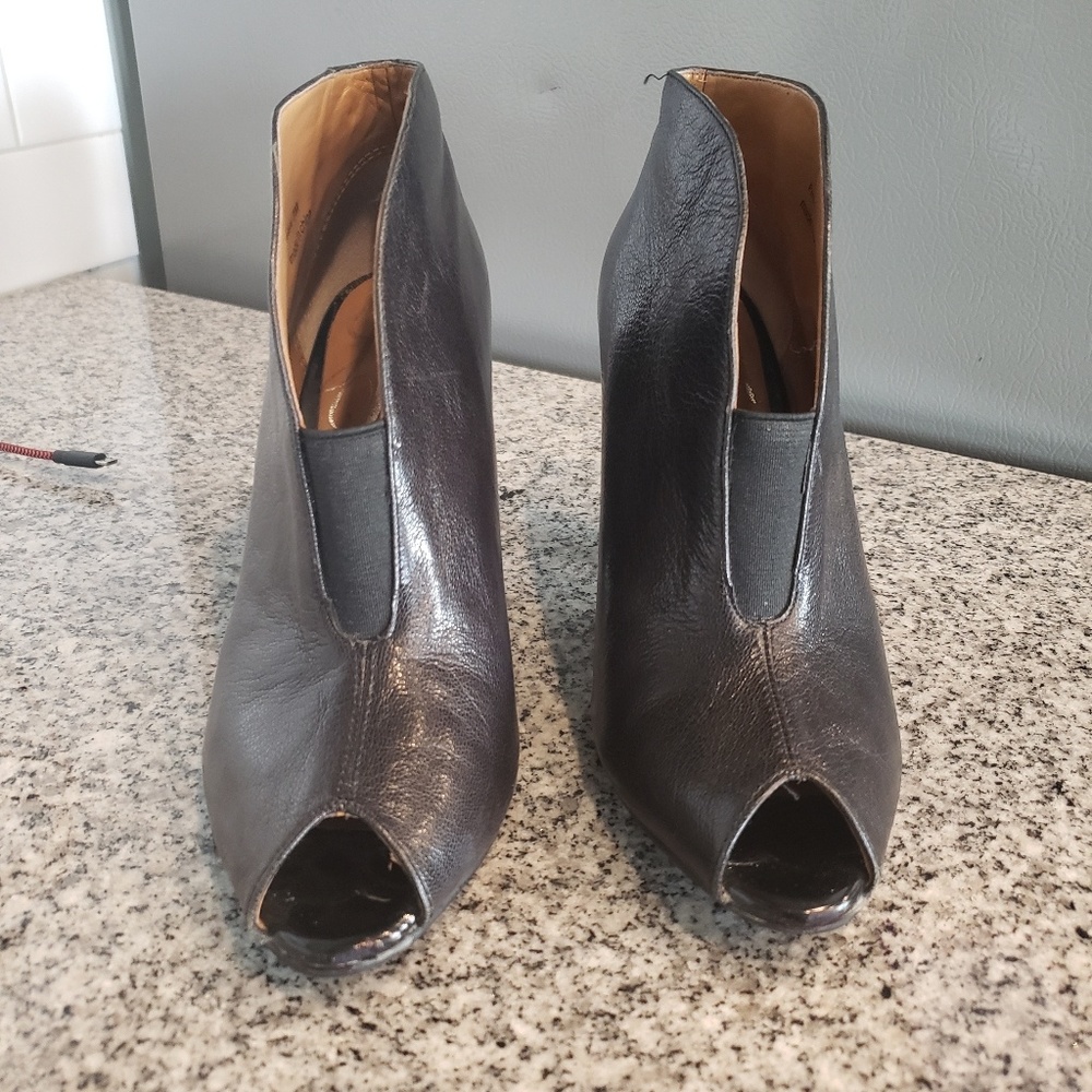 Black peep toe heels